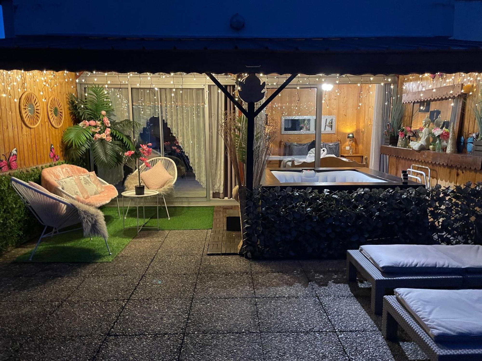 Rooftop 1 - Jacuzzi Prive Au Pied Du Monte-Blanco سالونش المظهر الخارجي الصورة